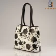 Women’s bag – black or light brown, with beautiful design 3013.